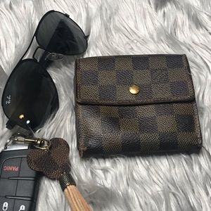 AUTH Louis Vuitton DE Elise Wallet